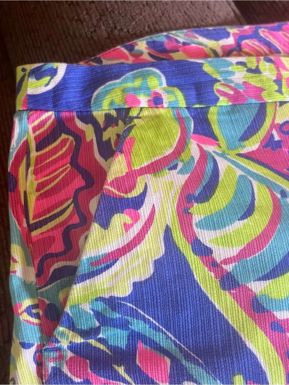 Lilly Pulitzer Tropical Print Scalloped Hem Shorts Size 8 - Picture 5 of 9